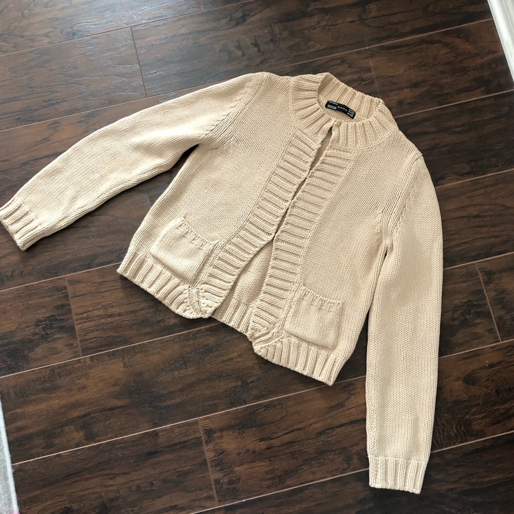 Zara Sweater - Picture 7 of 7